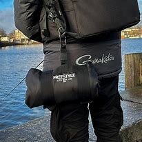 Spro Freestyle regen/windpak maat M    op=op